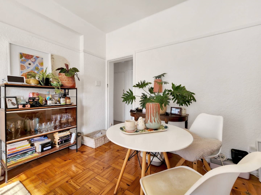 To Let 1 Bedroom Property for Rent in Vredehoek Western Cape